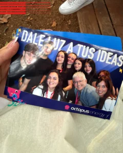 Participació de l'alumnat de Prat FP a Enamorando Barcelona, esdeveniment de publicitat i creativitat de MarketingDirecto.com.