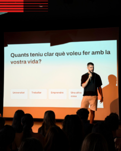 Rubén Viñas d'Airos Agency durant la Jornada de Lideratge de Prat FP